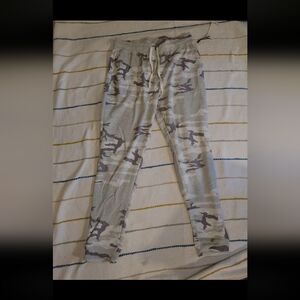 NWT $60 Dex Camo Jogger Pants Size Medium